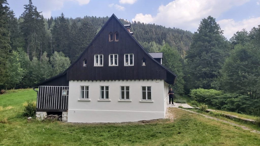 Novostavba v horách